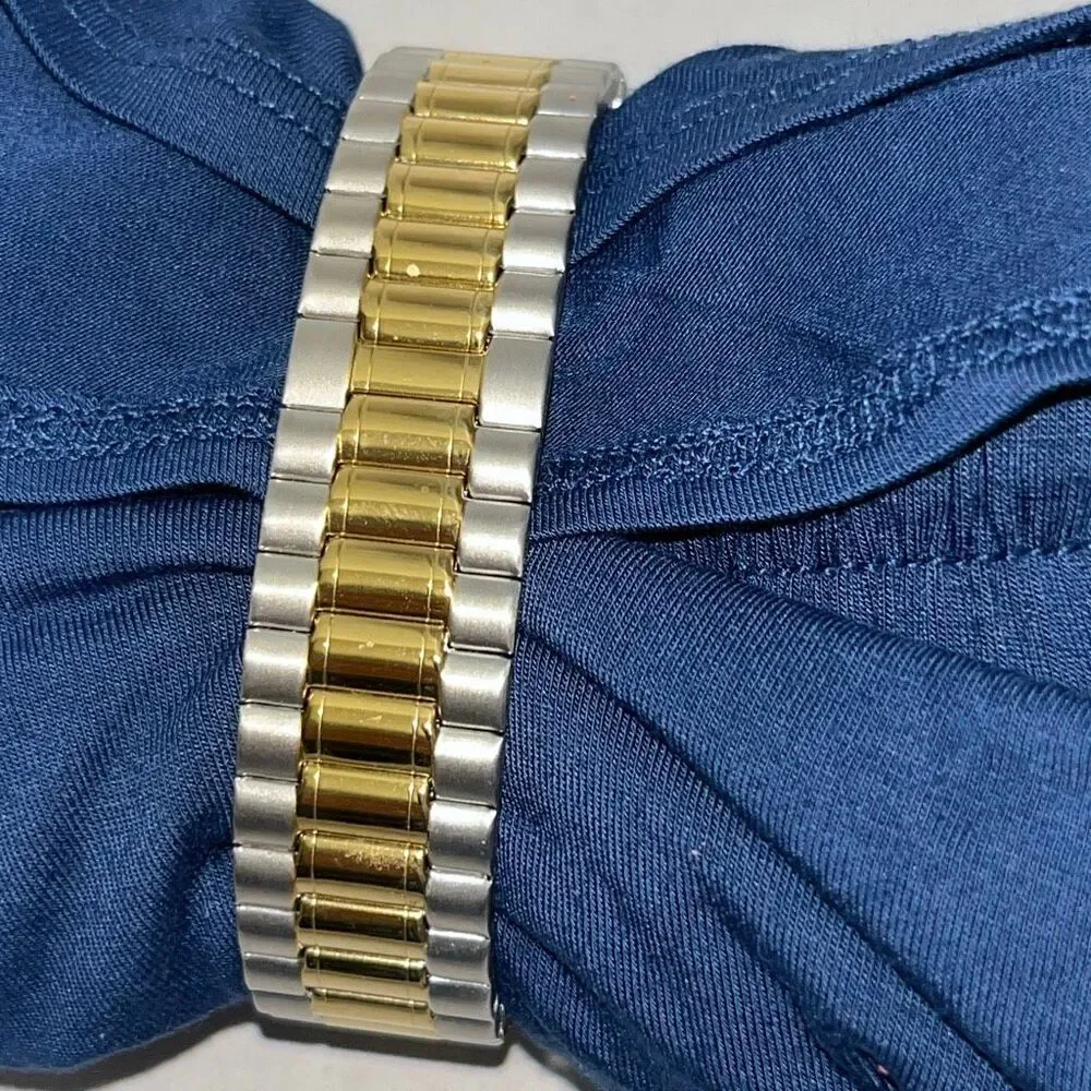 Timex Men's Silver Gold South Street Sport Two-Tone‎ Stainless Steel Wristwatch